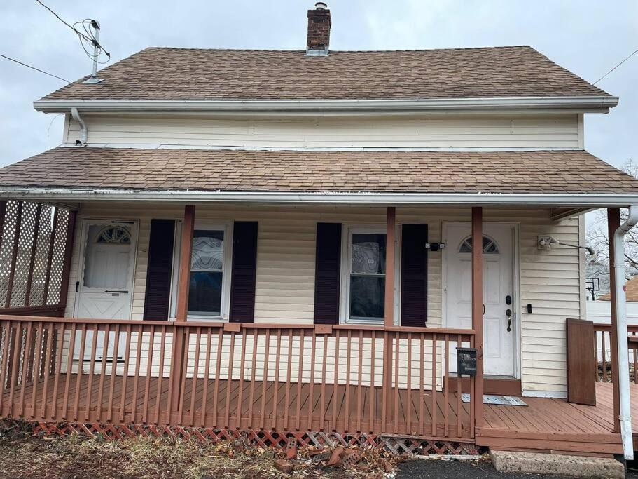 Comfortable Home Away From Home East Hartford Exterior foto